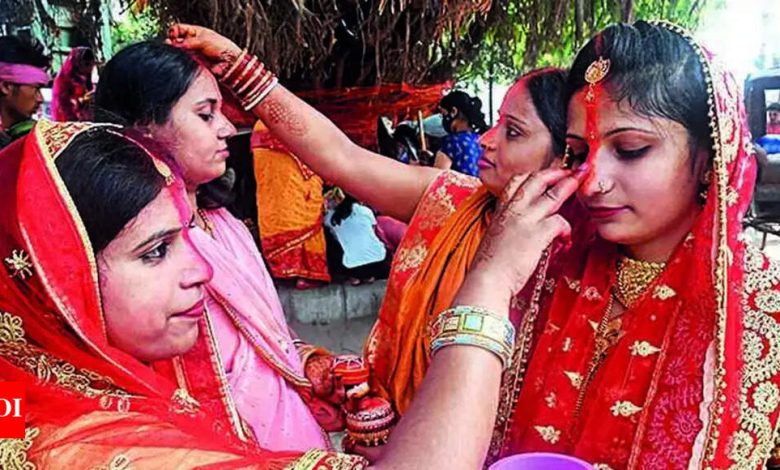 6 VAT Savitri treatment to protect her husband from evil eyes 6 VAT Savitri treatment to protect her husband from evil eyes