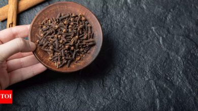 You can do 6 energy cleaning treatment with cloves.